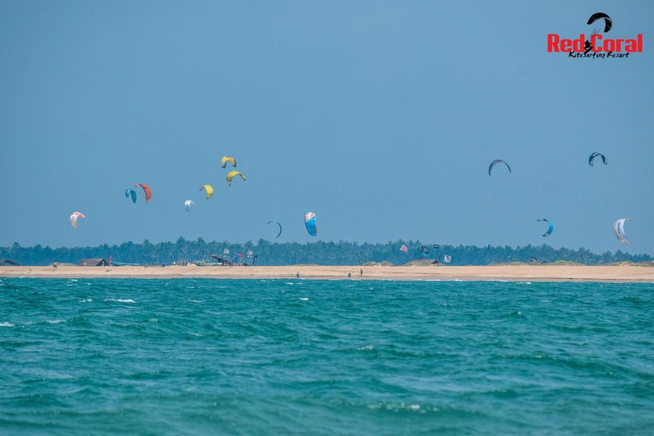 Red Coral Kitesurfing Resort Калпития Экстерьер фото